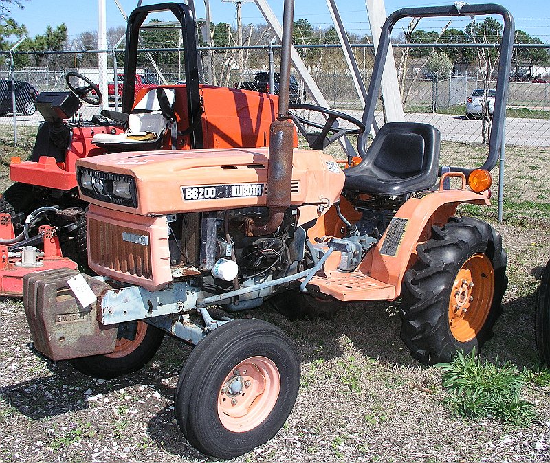 Kubota B6200 CZĘŚCI DO SILNIKA